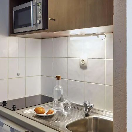 Hotel apartamentowy Adagio Access Paris Quai D'ivry 3*