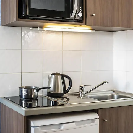 Adagio Access Paris Quai D'ivry Апарт-отель